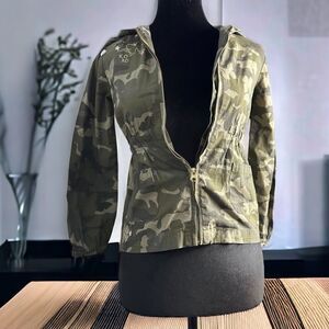 NWT Epic Threads Camo Embroidered Jacket (Small)